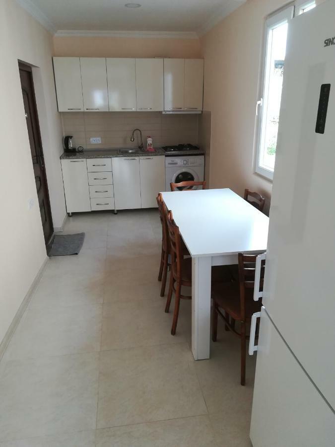 מלון קובולטי West House מראה חיצוני תמונה